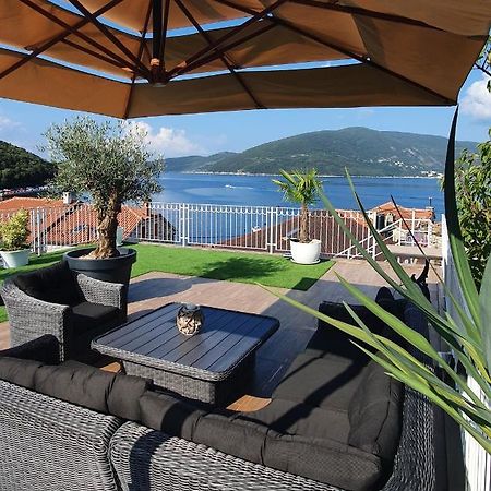 Villa Stella Rose Lustica Exterior photo